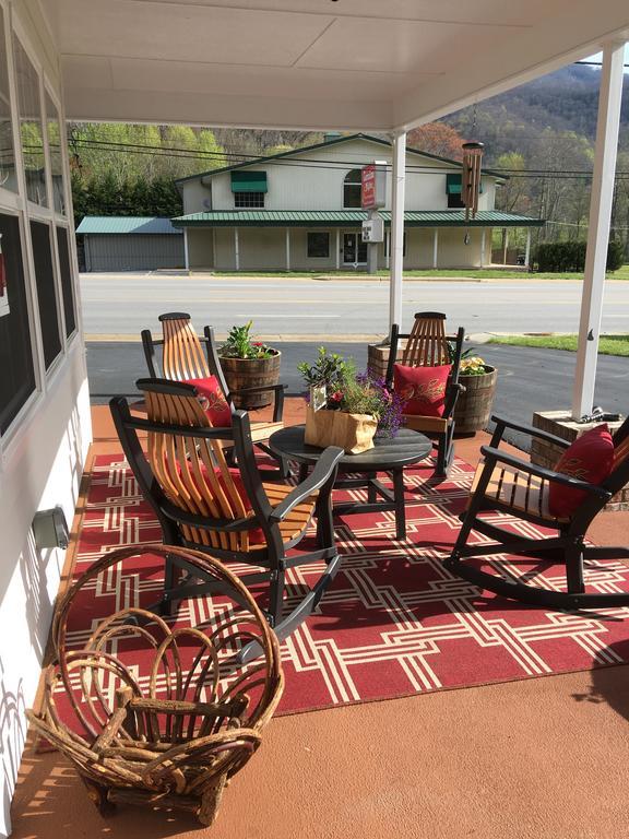 Cardinal Inn Maggie Valley Eksteriør bilde